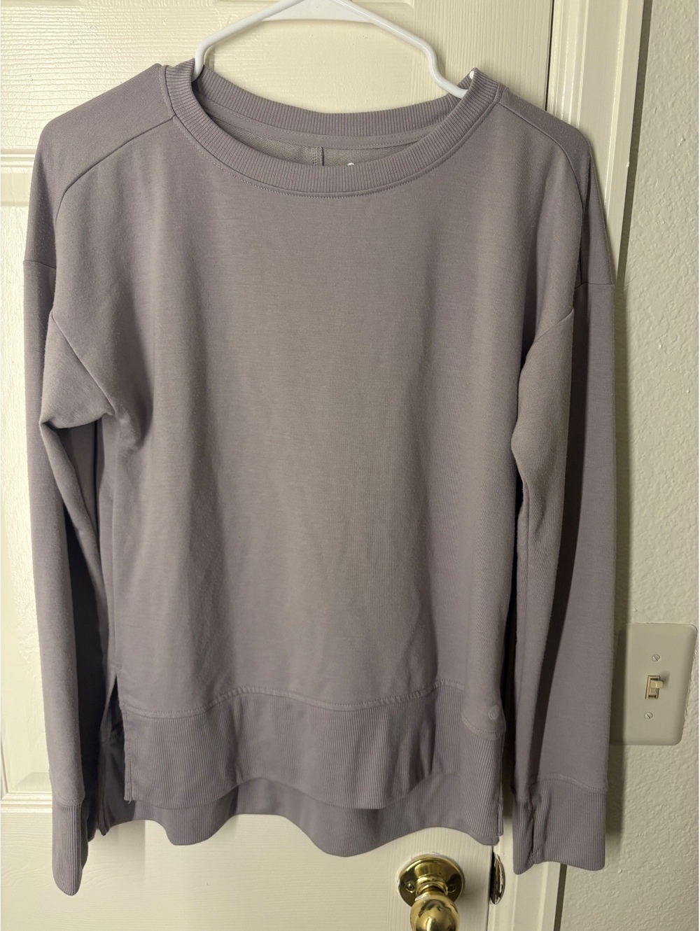 Epona Men's Lavender Crewneck Sweatshirt Size Small